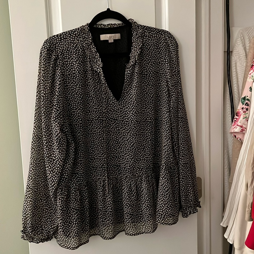 Loft Women’s peplum top blouse